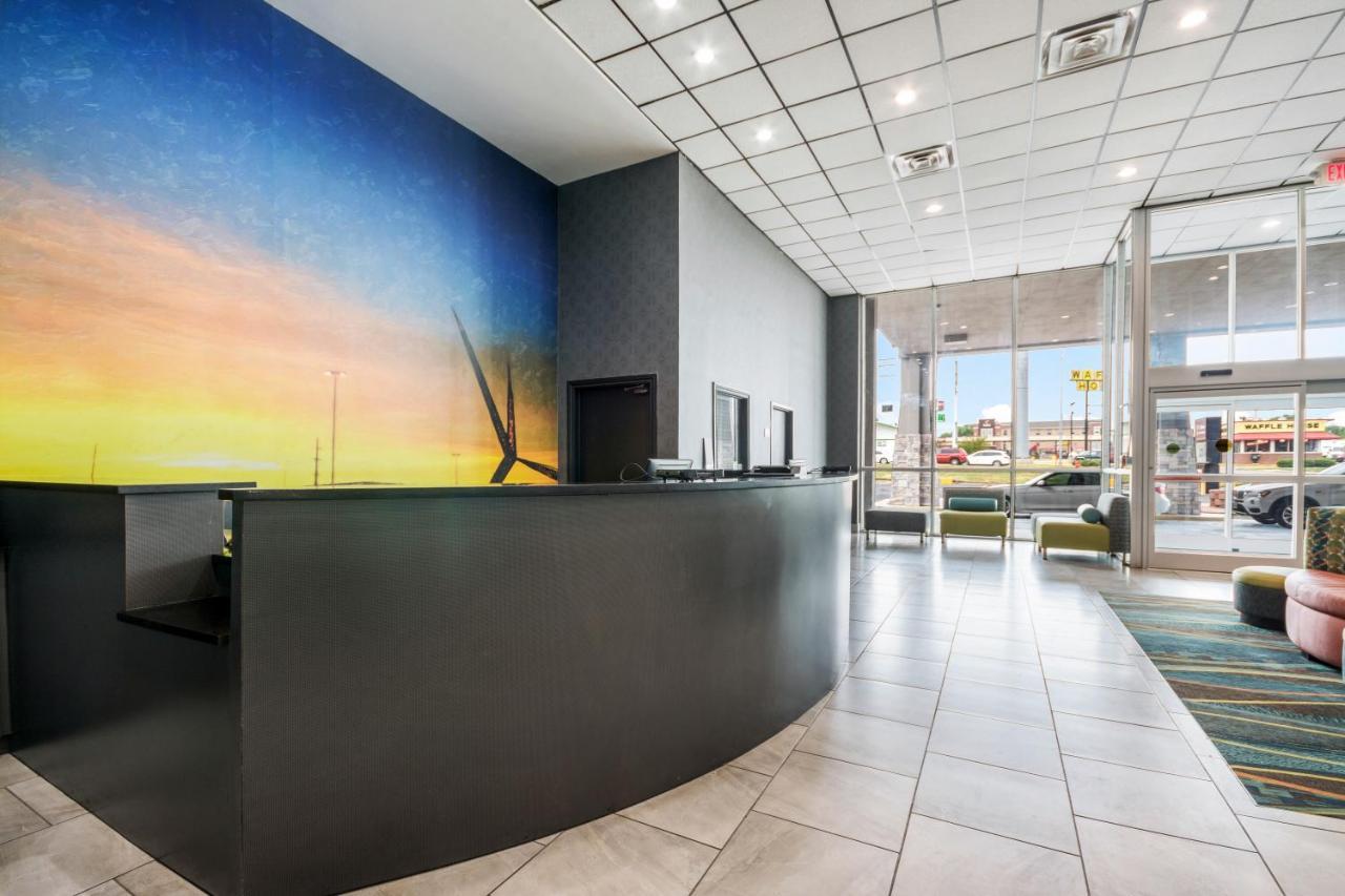 Days Inn By Wyndham Oklahoma City Bricktown Bagian luar foto