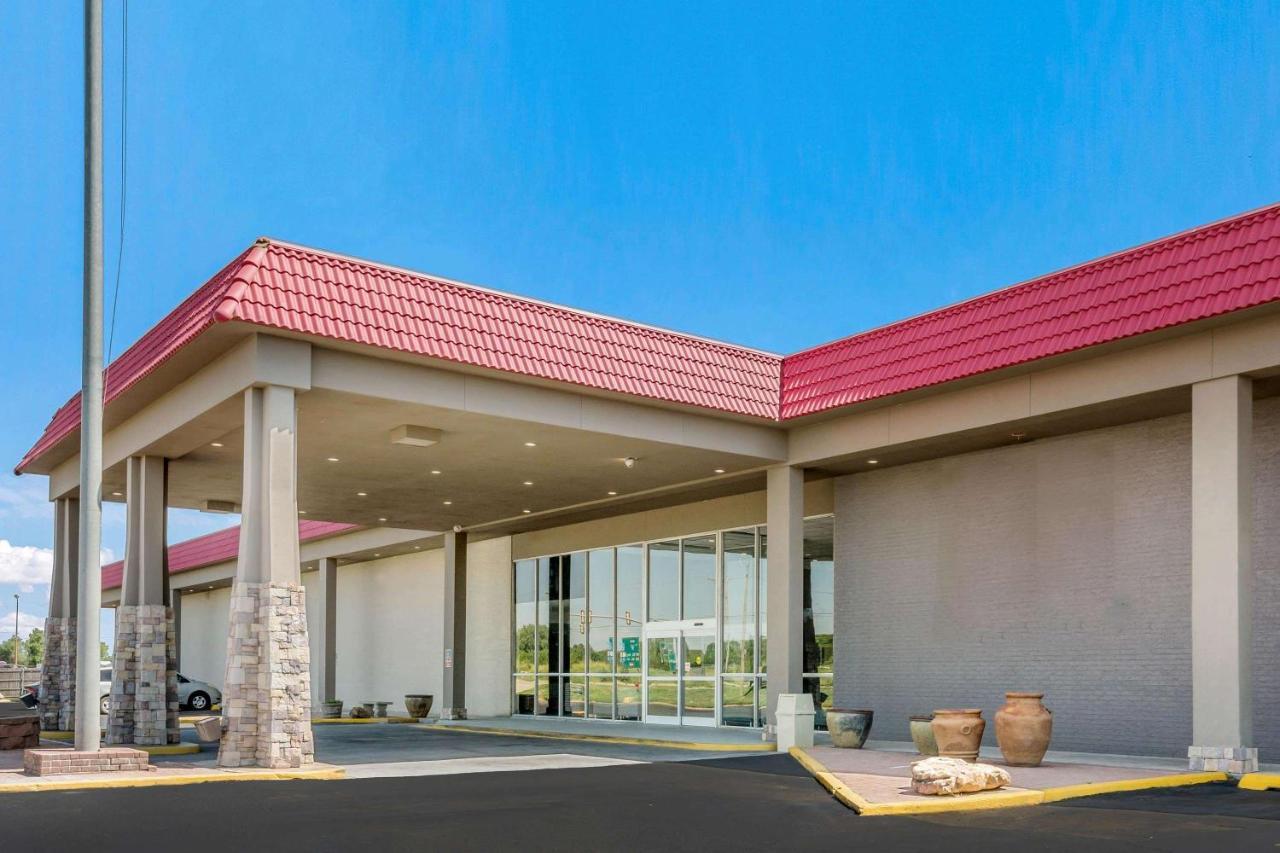 Days Inn By Wyndham Oklahoma City Bricktown Bagian luar foto